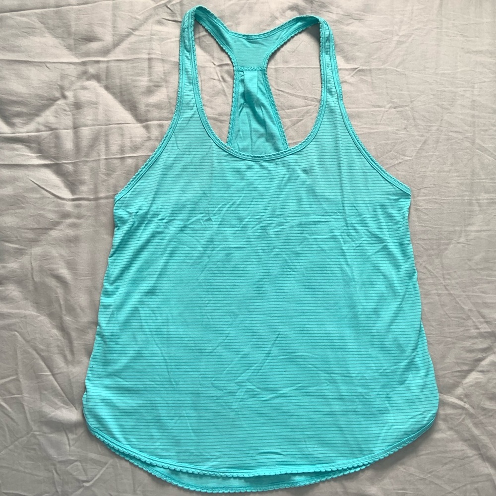 Lululemon 105f Singlet size 8 (Angel Blue)